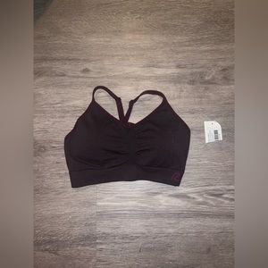 cute sports bra that’s never been worn